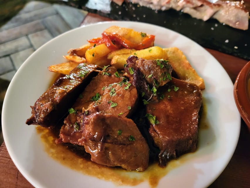 MALAGA: ULTIMATE FLAMENCO & TAPAS TOUR - A sit-down tapas dinner in Malaga