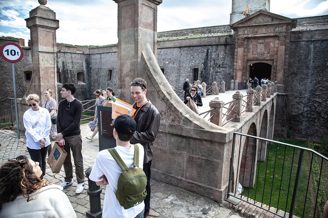 Montjuïc Walking Tour With Optional Flamenco Show - Starting beside Montjuïc Castle