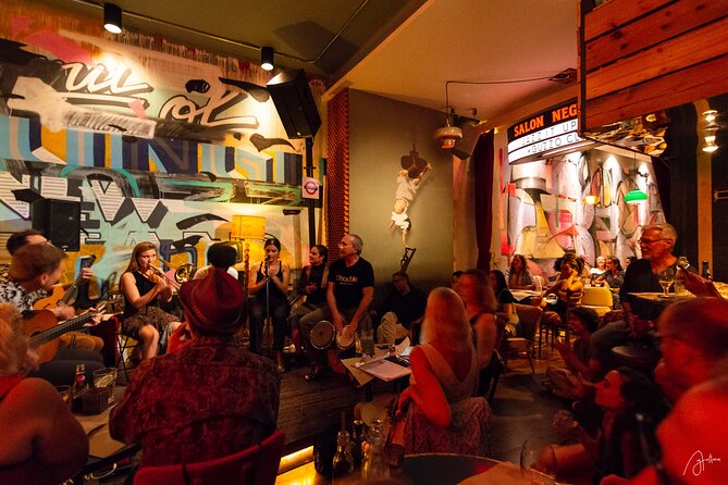 Nights of Authentic Flamenco and Local Gastronomy in El Born - Getting there and planning your evening