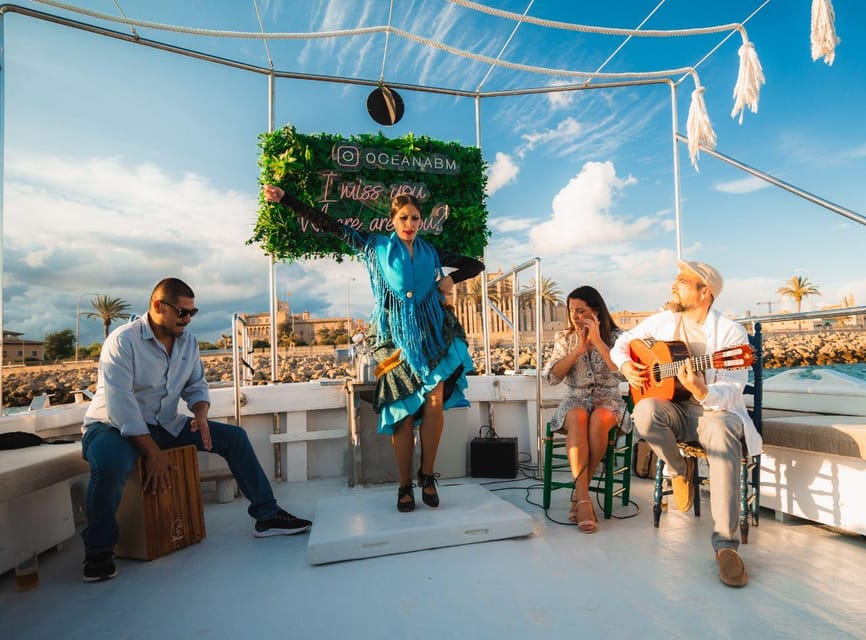 Palma : Boat Trip with Live Flamenco Show - Live guitar, singing, and flamenco dance