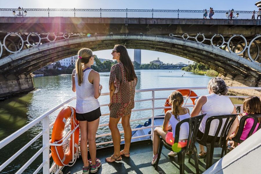 Panoramic Guadalquivir Cruise + Flamenco Show & Walking tour - Key points to know before booking