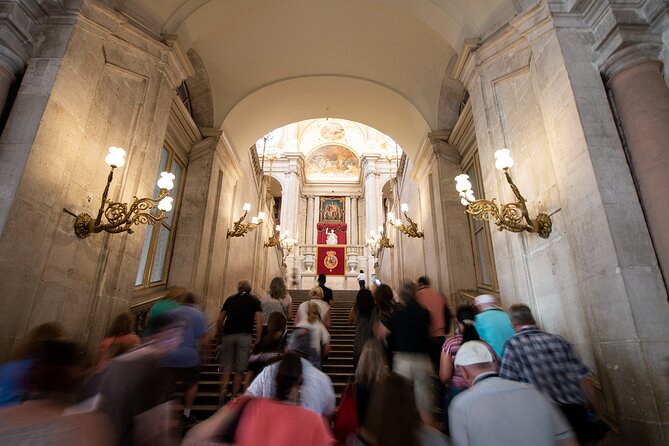 Royal Palace of Madrid Guided Tour and Flamenco Show with Tapas - Meeting the guide at Ópera