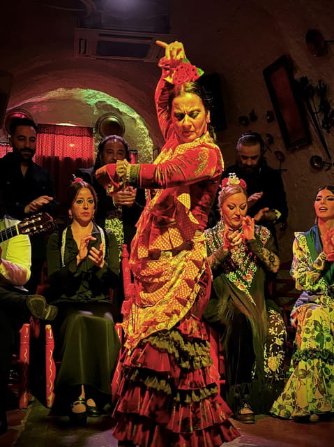 Sacromonte: Flamenco Show at Cuevas Los Tarantos Tickets - Who will enjoy this flamenco show most