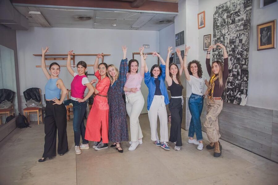 Sevilla: Flamenco Class Experience - Why this class fits Sevilla so well