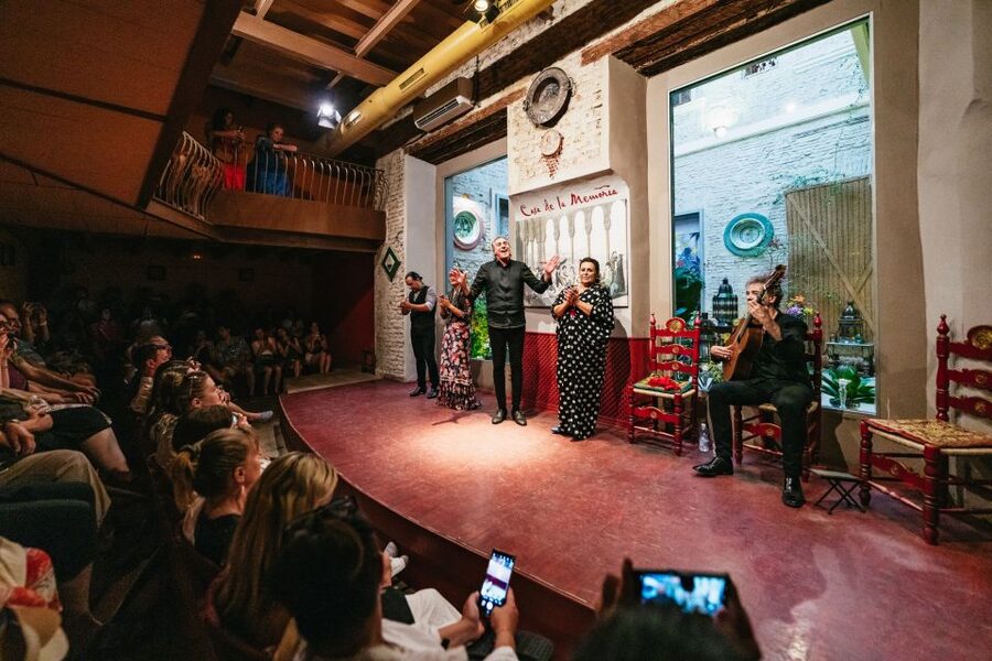 Seville: Casa de la Memoria Flamenco Show - Choosing the best seat in a first come, first served room