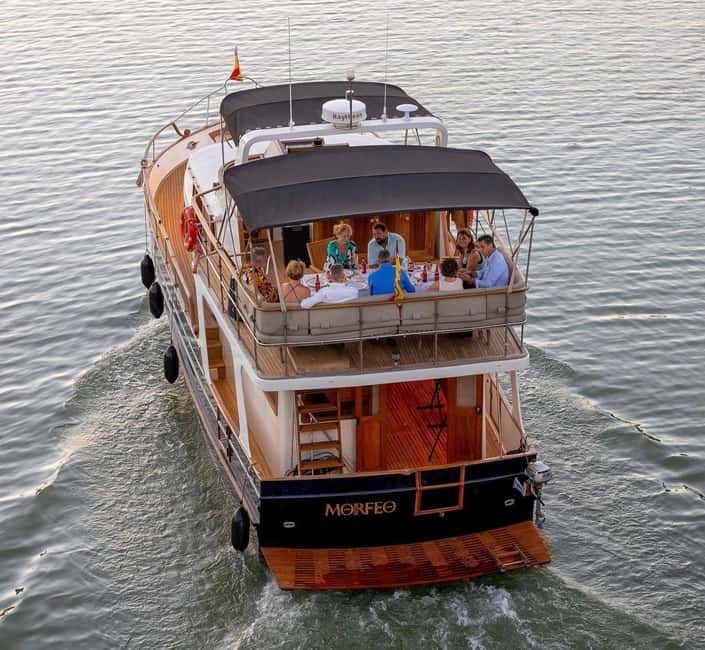 Seville: Flamenco life music Yacht Cruise, Tapas & Drinks - Starting at Muelle New York