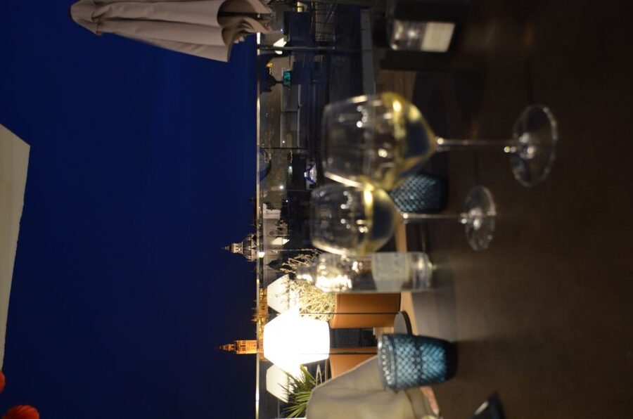 Seville: Flamenco Show & Roof Dinner with Cathedral Views - Key points to know before booking