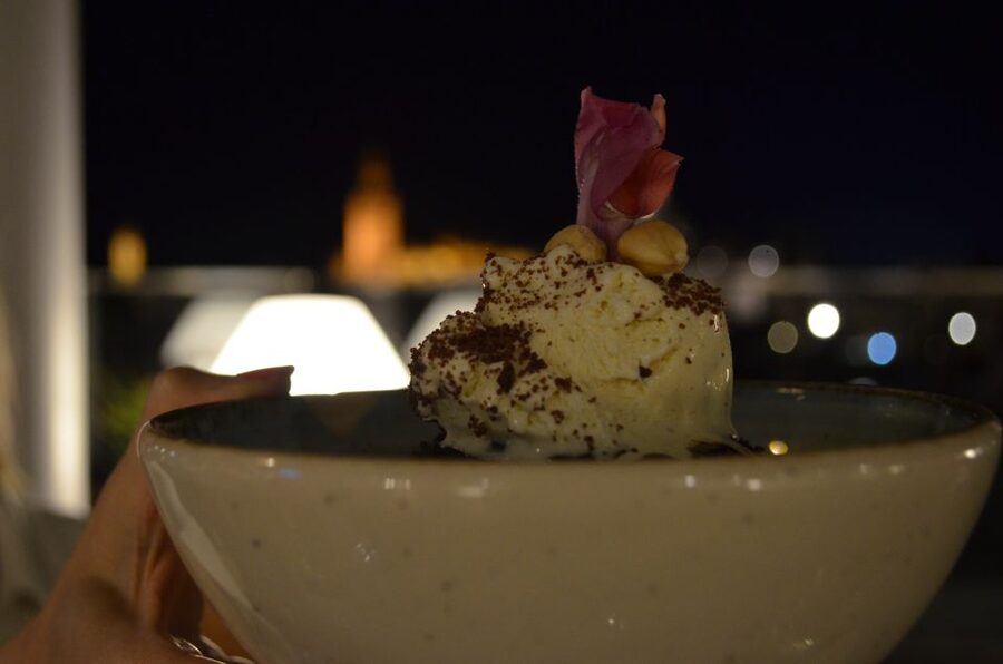 Seville: Flamenco Show & Roof Dinner with Cathedral Views - Is $130 a fair price?