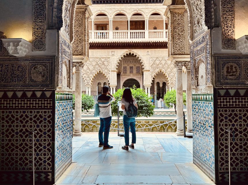 Seville FullDay Tour: Alcázar, Cathedral + Triana & Flamenco - The Cathedral and Giralda question