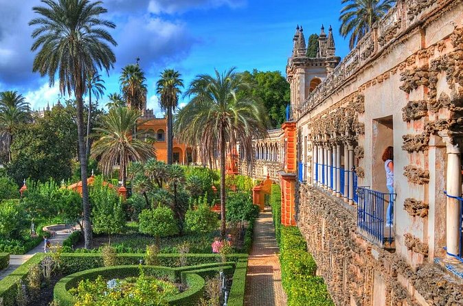 Seville Pass: Cathedral + Alcazar + Flamenco Show - Small details that can save frustration