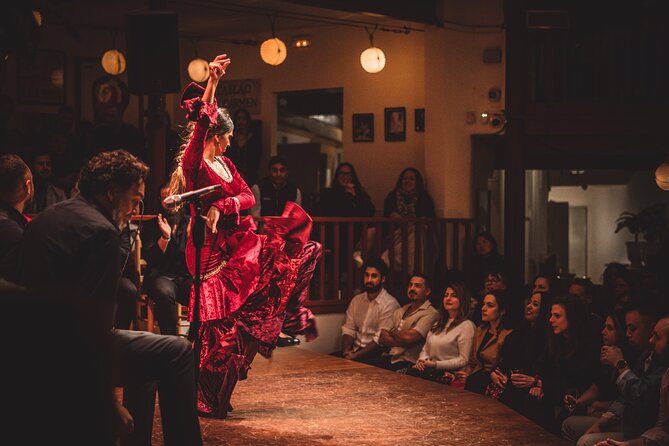 Seville Private Tapas & Wine Experience with Flamenco Show - Casco Antiguo, the first taste of Seville