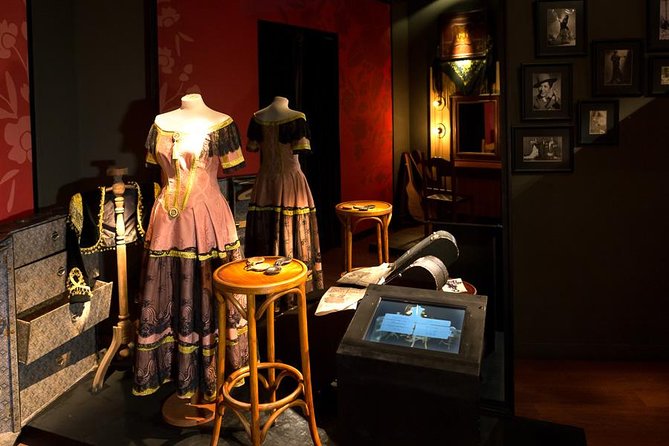 Seville: Puro Flamenco Show - Museo del Baile Flamenco - What to Know About the Atmosphere