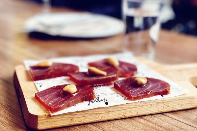 Seville Tapas Tour & Authentic Flamenco Show - Guides make the biggest difference