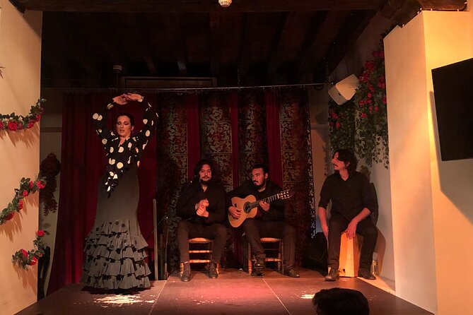 Skip the line: Tablao Flamenco Andalusí Ticket - Key points to know before you book