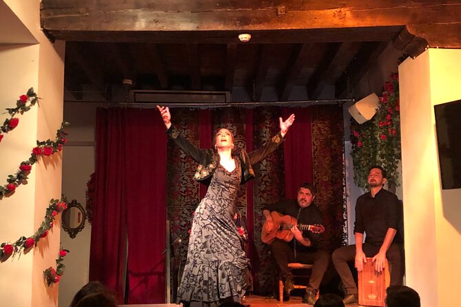 Skip the line: Tablao Flamenco Andalusí Ticket - The music is serious, powerful, and not always cheerful
