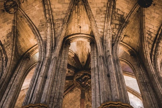 Small Group Barcelona Walking Tour, Flamenco Show & Tapas Dinner - Walking from Plaça de Catalunya into the Gothic Quarter