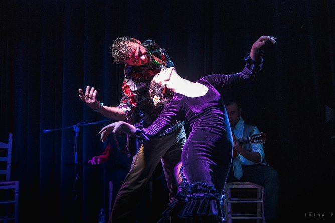 Tablao Flamenco Orillas de Triana Ticket - The venue, seats, and view