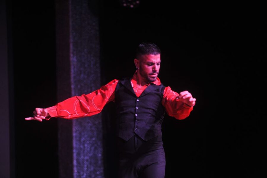 Tenerife: Flamenco Performance at Teatro Coliseo - The flamenco love story in the second half