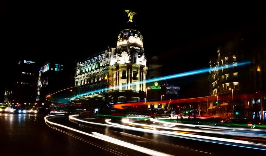 Tonight Madrid with optional Flamenco Show - The Bourbon district and the city shaped by Charles III