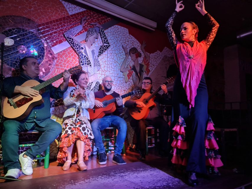 Valencia: Flamenco at Toro y La Luna with optional Dinner - Who will enjoy El Toro y La Luna most