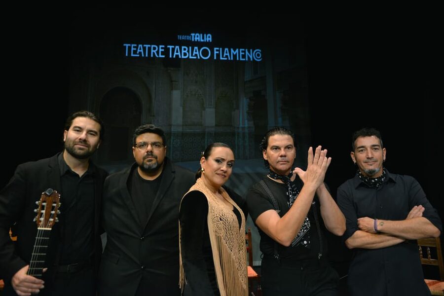 Valencia: Flamenco Show TEATRE TABLAO FLAMENCO in Teatro Talia - The cast and the four flamenco pillars