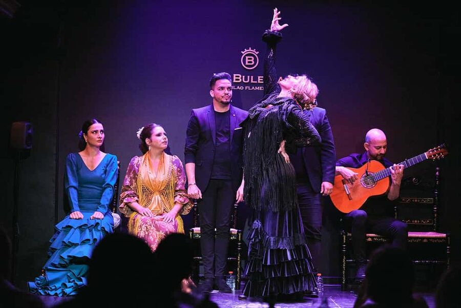 Valencia: Flamenco Show with Dinner at La Bulería - Choosing the right table