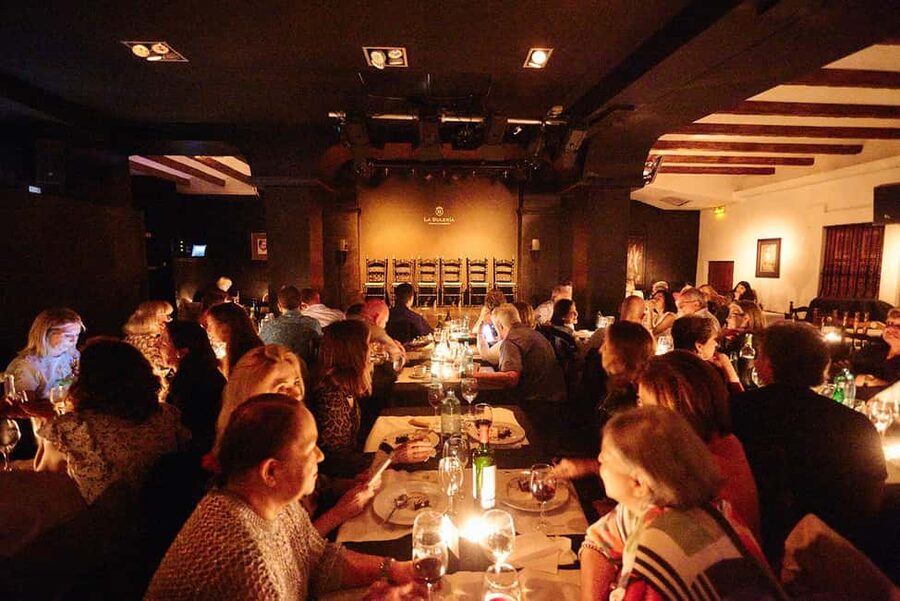 Valencia: Flamenco Show with Dinner at La Bulería - Food, service, and atmosphere